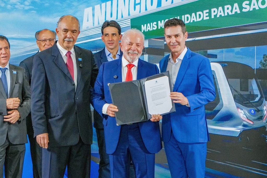 CRRC anuncia novos investimentos