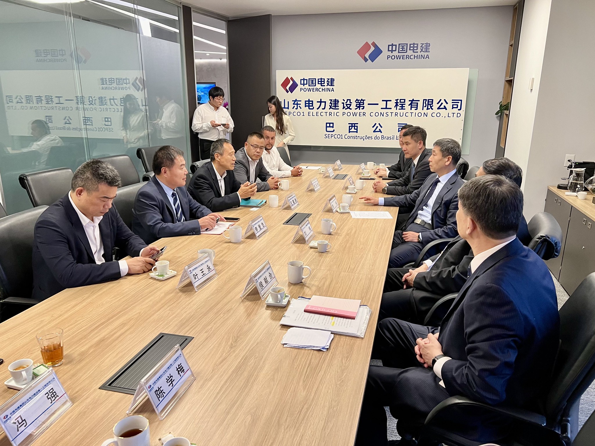 山东省代表团来访中国电建