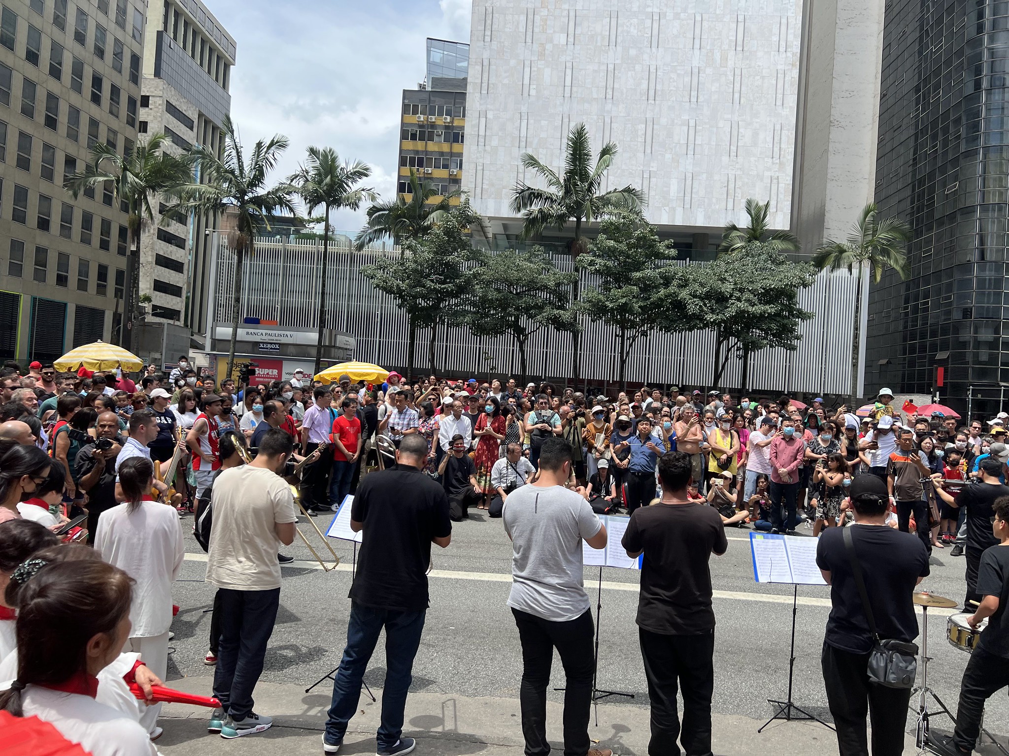 Flash mob do Grupo Artístico HuaXing de São Paulo